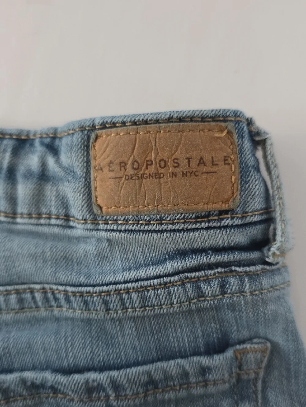 AEROPOSTALE Size (0) MIDI PETITE DENIM SHORTS - Picture 11 of 14